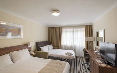 Holiday Inn Swindon by IHG