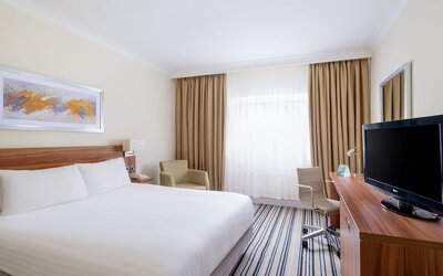 Holiday Inn Swindon by IHG