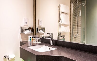 Holiday Inn Swindon by IHG
