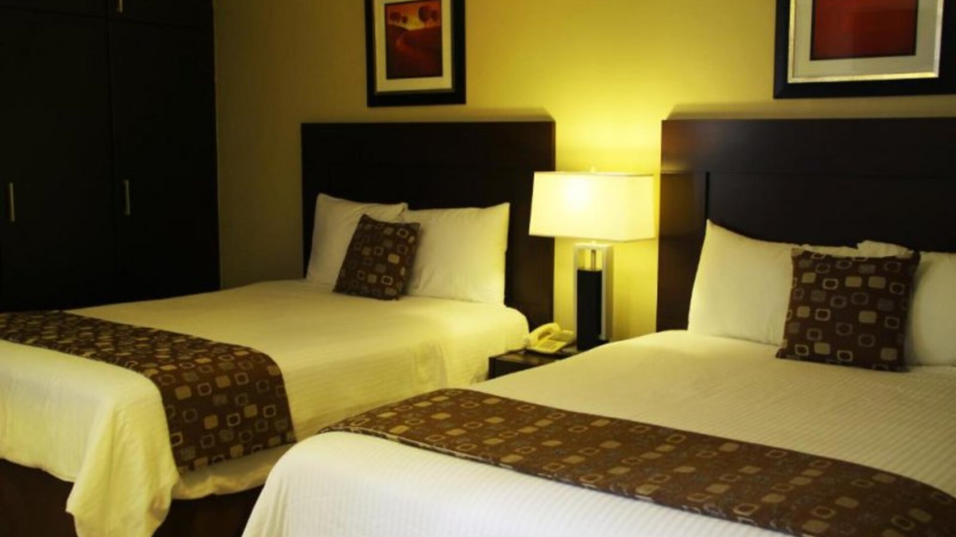 Apart Hotel Sevilla Suites