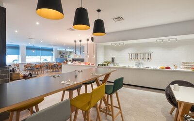 Holiday Inn Swindon by IHG