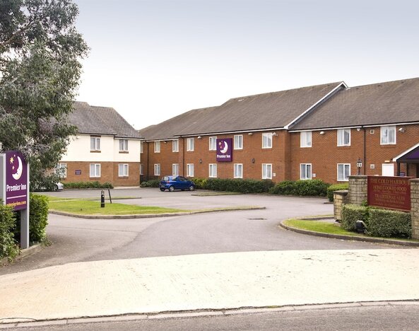 Premier Inn Swindon North