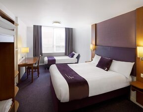 Premier Inn Swindon West - M4 J16