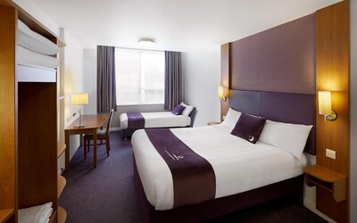Premier Inn Swindon West - M4 J16