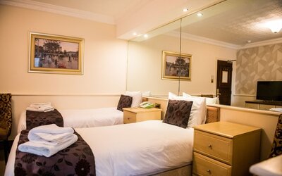 Clifton Park Hotel - Exclusive to Adults