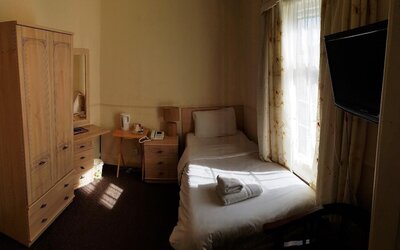 Clifton Park Hotel - Exclusive to Adults