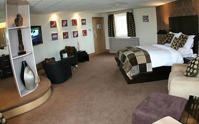 Inn On The Prom Hotel