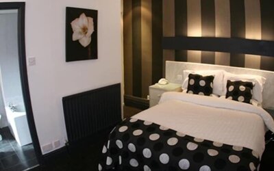 Inn On The Prom Hotel