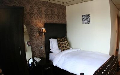 Inn On The Prom Hotel