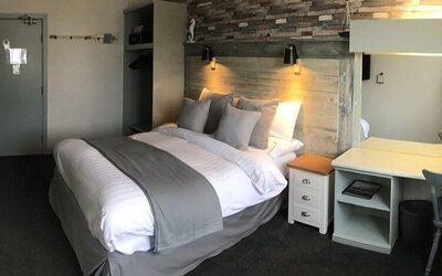 Inn On The Prom Hotel