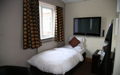 Inn On The Prom Hotel