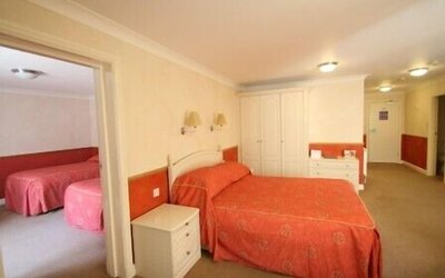 Dalmeny Resort Hotel