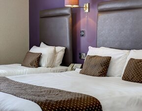 The Everglades Park Hotel
