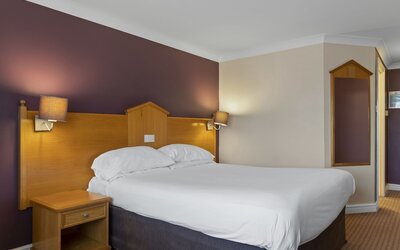 The Everglades Park Hotel