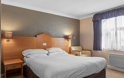 The Everglades Park Hotel