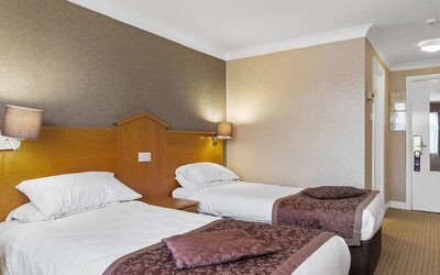 The Everglades Park Hotel