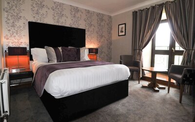 The Hillcrest Hotel