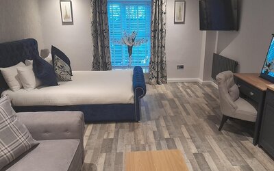 The Hillcrest Hotel