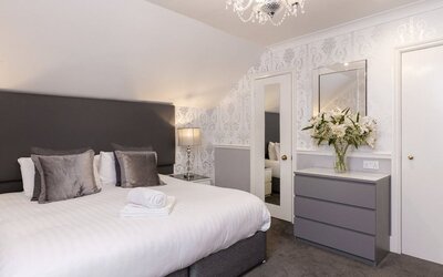 Lincoln House Hotel