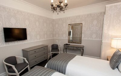 Lincoln House Hotel