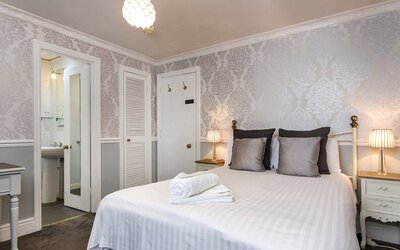 Lincoln House Hotel