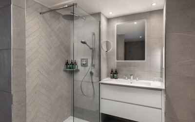 voco St David's Cardiff by IHG