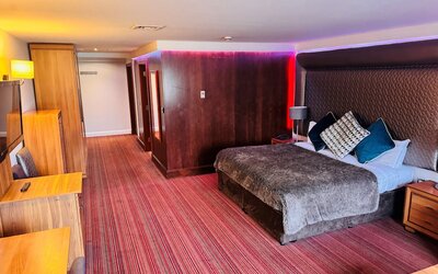 Blanco's Hotel Port Talbot