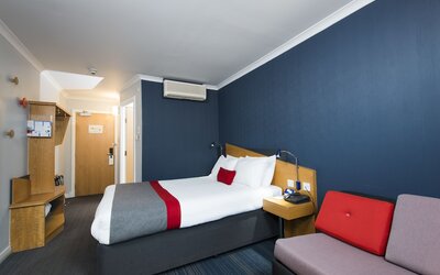 Holiday Inn Express Swansea - East by IHG