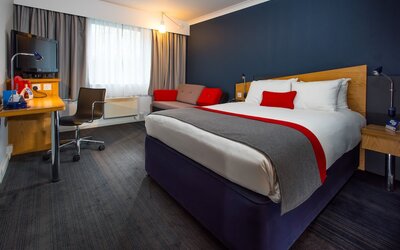 Holiday Inn Express Swansea - East by IHG