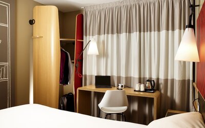 ibis Swansea