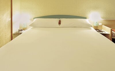 ibis Swansea