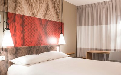 ibis Swansea