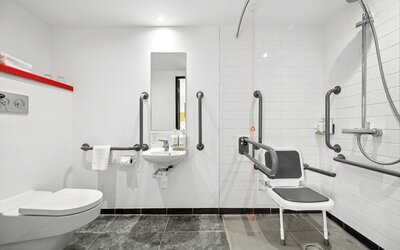 Garner Edinburgh Haymarket by IHG