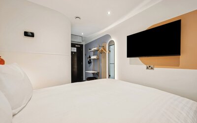 Garner Edinburgh Haymarket by IHG