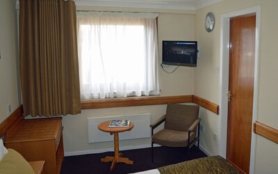 Best Western Kings Manor Hotel
