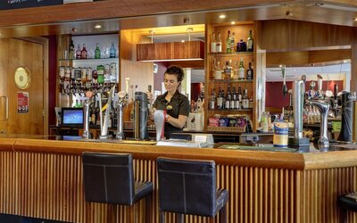 Best Western Kings Manor Hotel