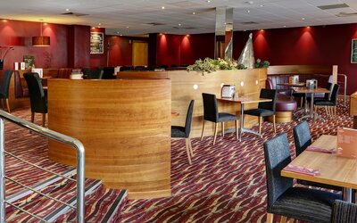 Best Western Kings Manor Hotel