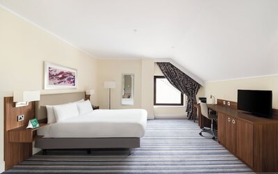Holiday Inn Glasgow East Kilbride by IHG