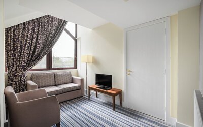 Holiday Inn Glasgow East Kilbride by IHG