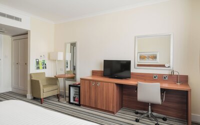 Holiday Inn Glasgow East Kilbride by IHG
