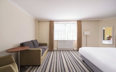 Holiday Inn Glasgow East Kilbride by IHG