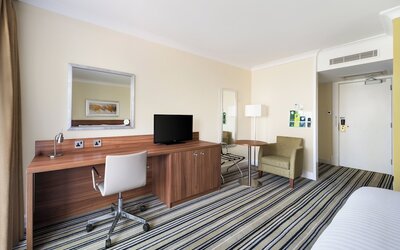 Holiday Inn Glasgow East Kilbride by IHG