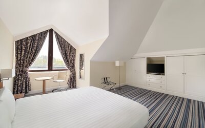 Holiday Inn Glasgow East Kilbride by IHG