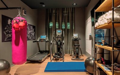 Moxy Glasgow Merchant City