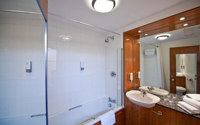 Leonardo Inn Aberdeen Airport