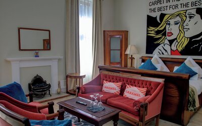 Carmelite Hotel