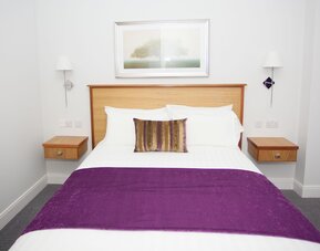 Royal Athenaeum Suites
