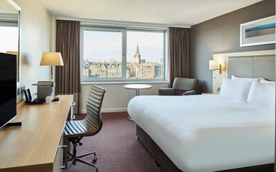 Triple Room (1 double & 1 single bed)