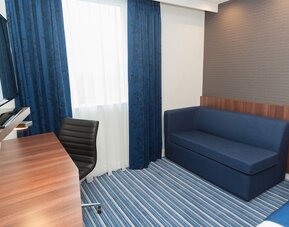 Holiday Inn Express Aberdeen Airport by IHG
