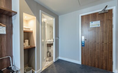 Holiday Inn Express Aberdeen Airport by IHG